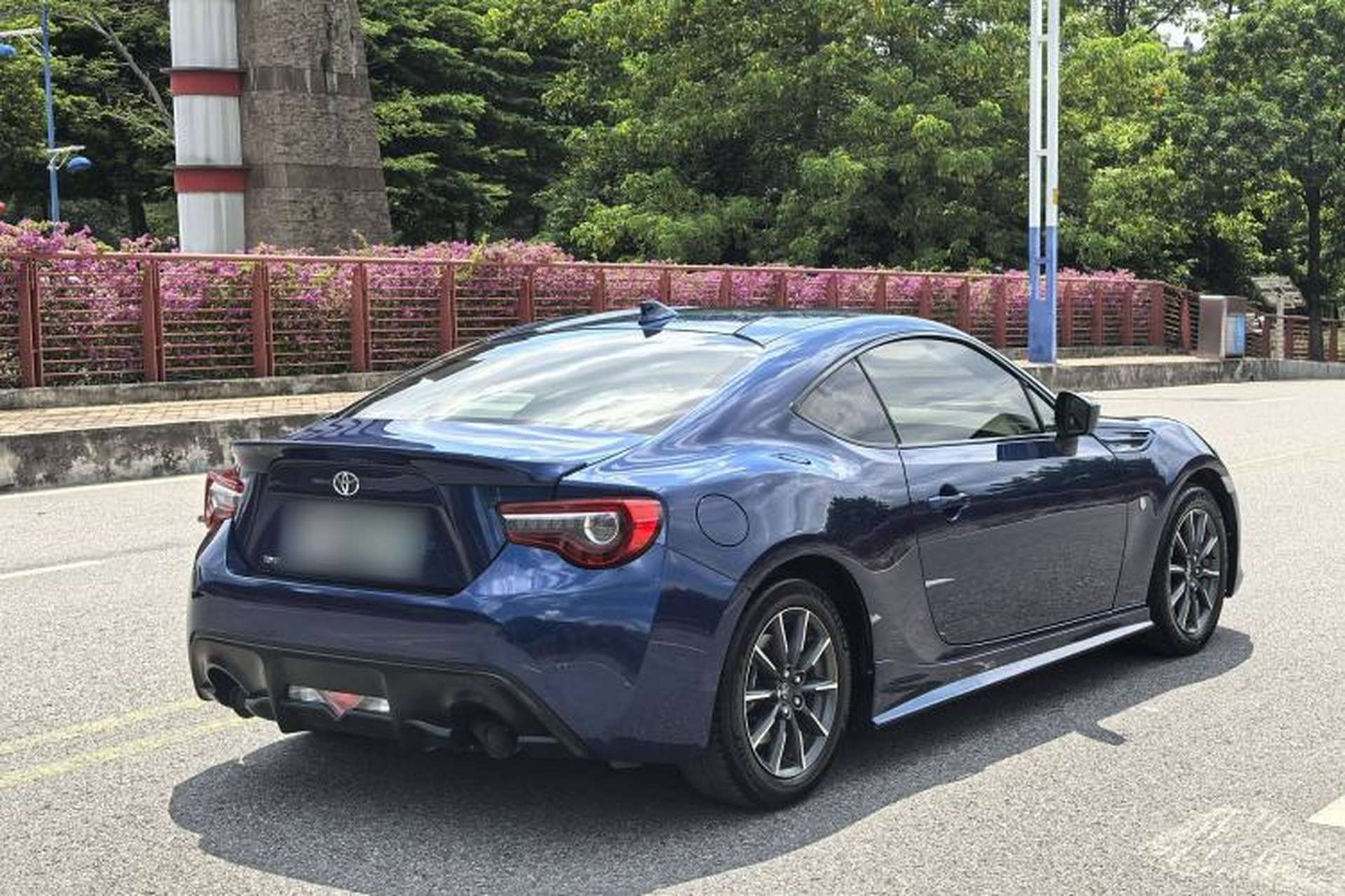 Used Toyota 86 2017 2.0L Manual Luxury Version Exterior 5