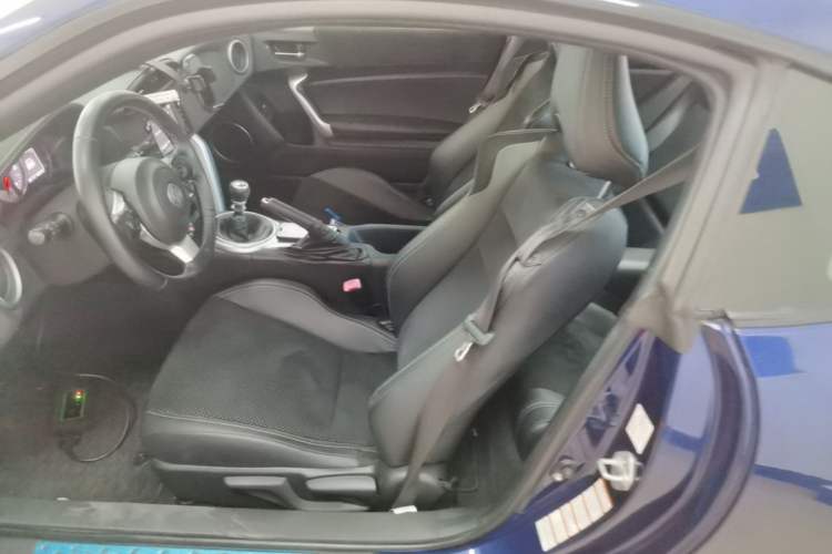 Used Toyota 86 2017 2.0L Manual Luxury Version Left Front Seat