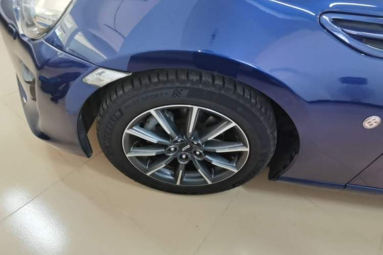 Used Toyota 86 2017 2.0L Manual Luxury Version Left Front Wheel Hub