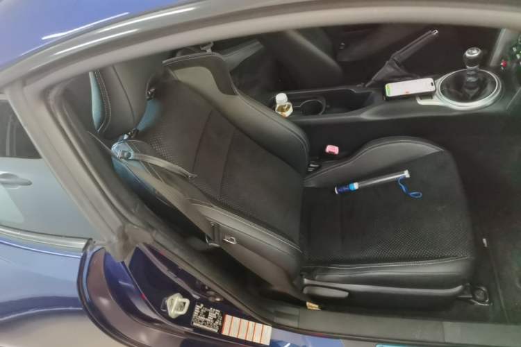 Used Toyota 86 2017 2.0L Manual Luxury Version Right Front Seat
