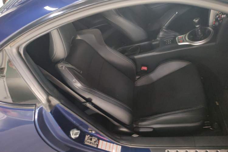 Used Toyota 86 2017 2.0L Manual Luxury Version Right Front Seat
