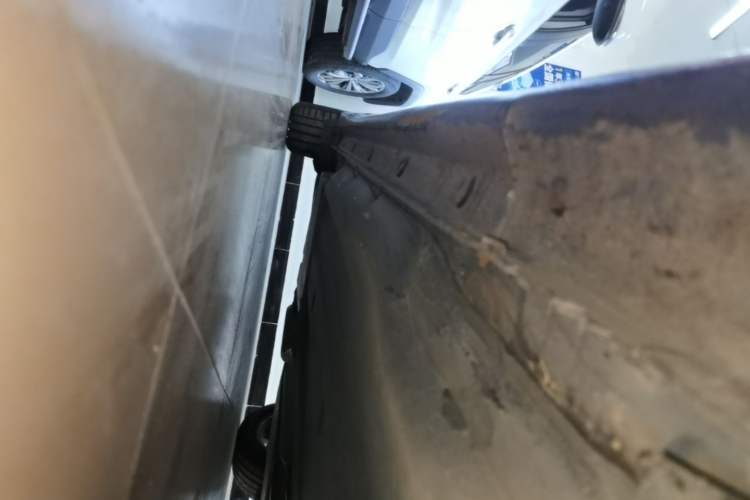 Used Toyota 86 2017 2.0L Manual Luxury Version Right Side Sill