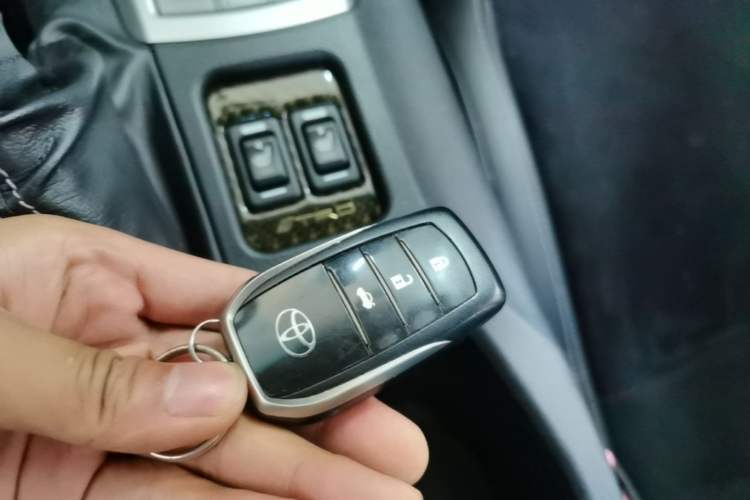 Used Toyota 86 2017 2.0L Manual Luxury Version Vehicle Key