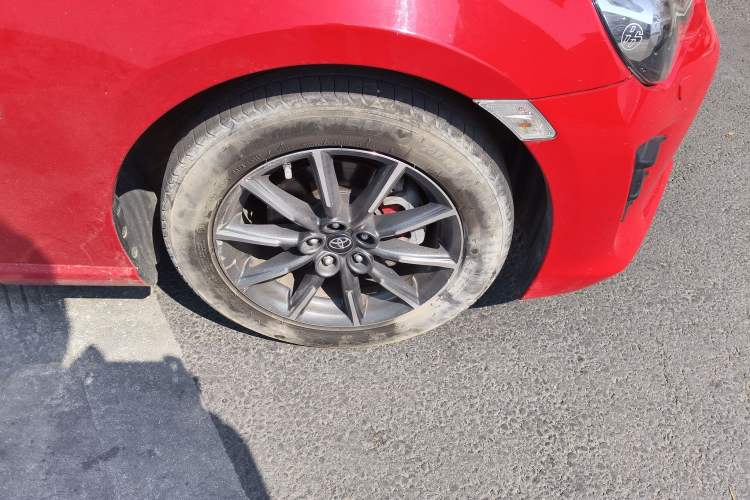 Used Toyota 86 2017 2.0L Manual Elite Edition Right Front Wheel Hub