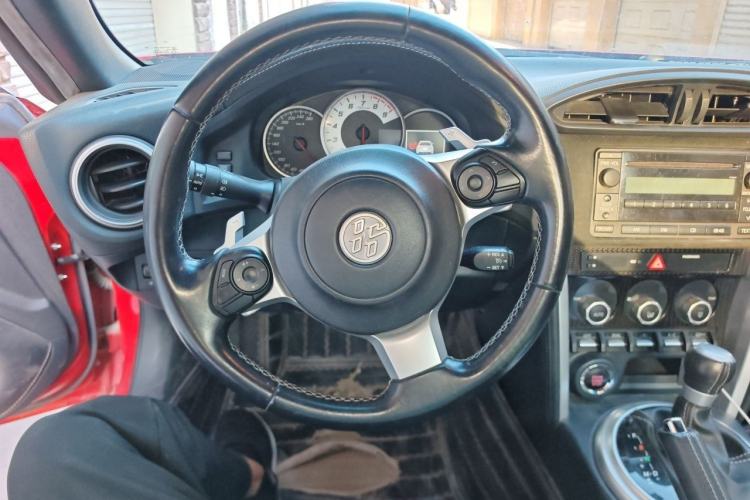 Used Toyota 86 2017 2.0L Automatic Luxury Version Steering Wheel