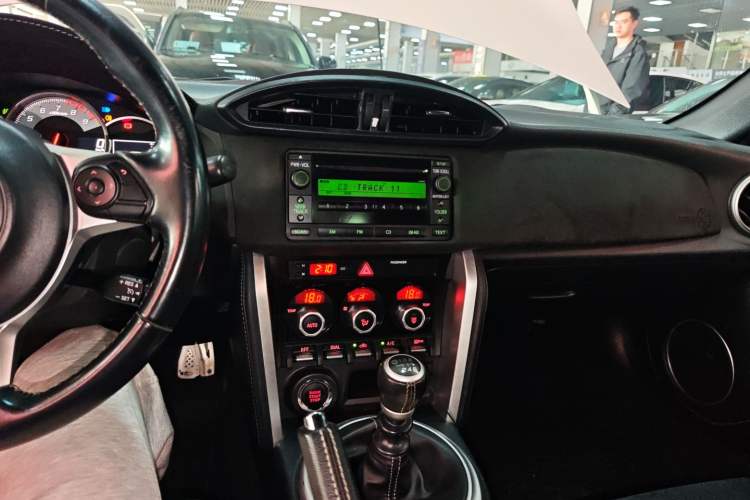 Used Toyota 86 2017 2.0L Manual Luxury Version Audio And AC Panel