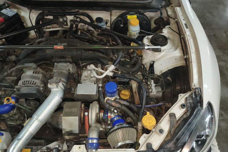 Used Toyota 86 2017 2.0L Manual Luxury Version Engine Bay Left