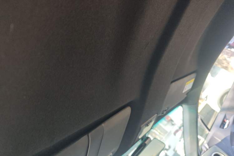 Used Toyota 86 2017 2.0L Manual Luxury Version Headliner