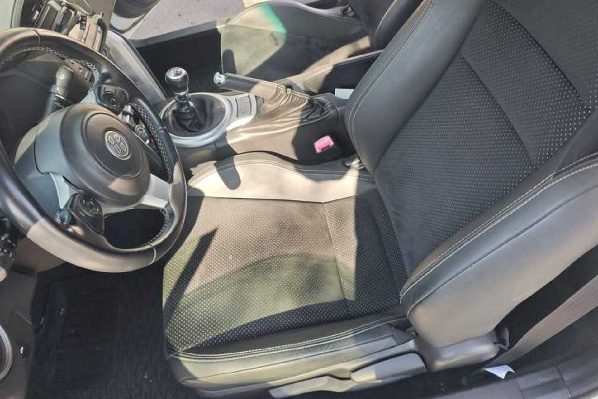 Used Toyota 86 2017 2.0L Manual Luxury Version Left Front Seat