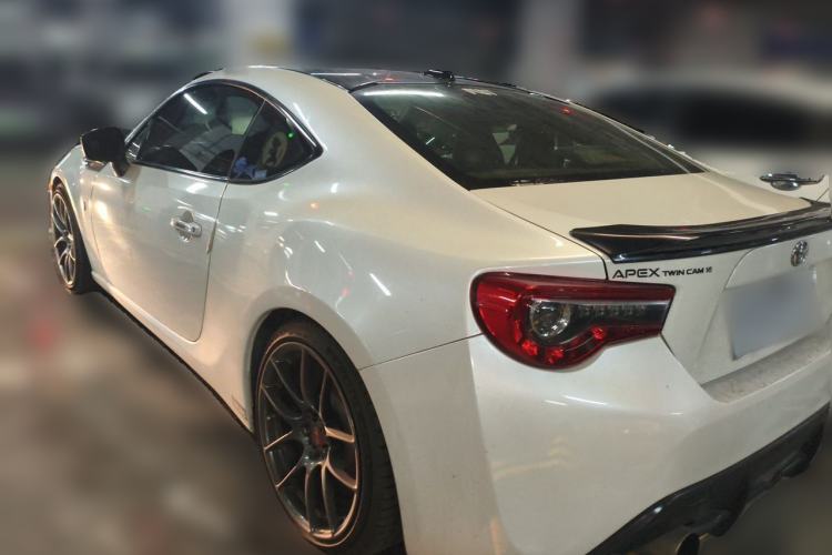 Used Toyota 86 2017 2.0L Manual Luxury Version Rear Left 45 Deg