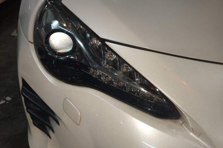 Used Toyota 86 2017 2.0L Manual Luxury Version Right Front Headlight