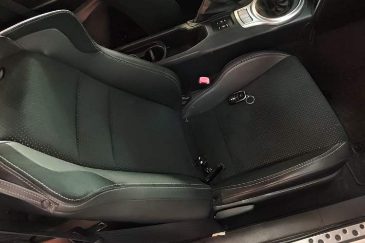 Used Toyota 86 2017 2.0L Manual Luxury Version Right Front Seat