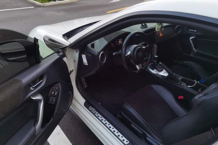 Used Toyota 86 2019 2.0L Automatic Luxury Edition Driver Seat