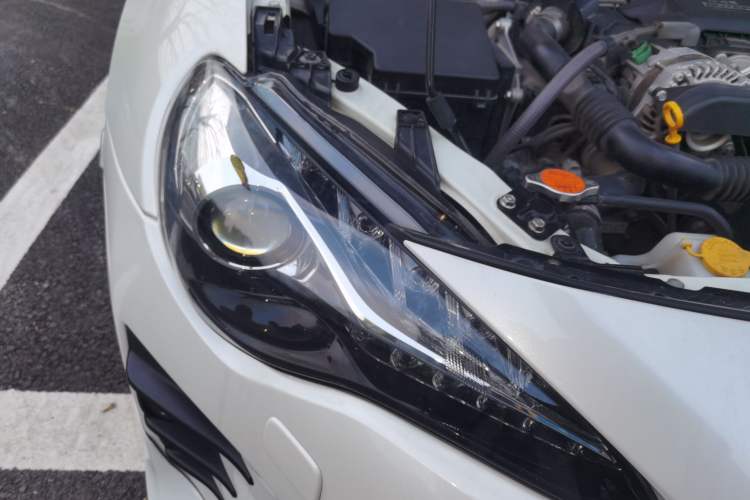 Used Toyota 86 2019 2.0L Automatic Luxury Edition Right Front Headlight