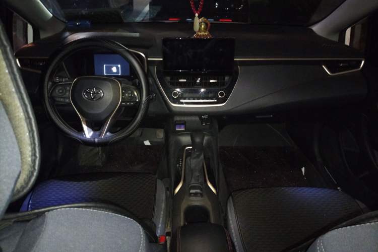Used Toyota Allion 2023 2.0L Pioneer Edition Center Console