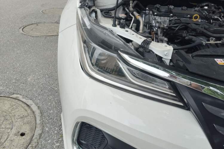 Used Toyota Allion 2021 2.0L Luxury Edition Right Front Headlight