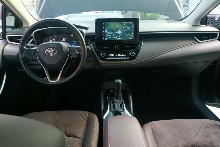 Used Toyota Allion 2021 2.0L Flagship Edition Center Console