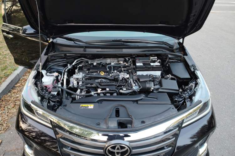 Used Toyota Allion 2021 2.0L Deluxe Edition Engine Bay