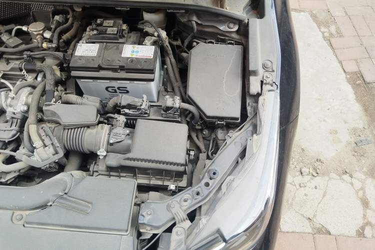 Used Toyota Allion 2021 2.0L Luxury Edition Engine Bay Left