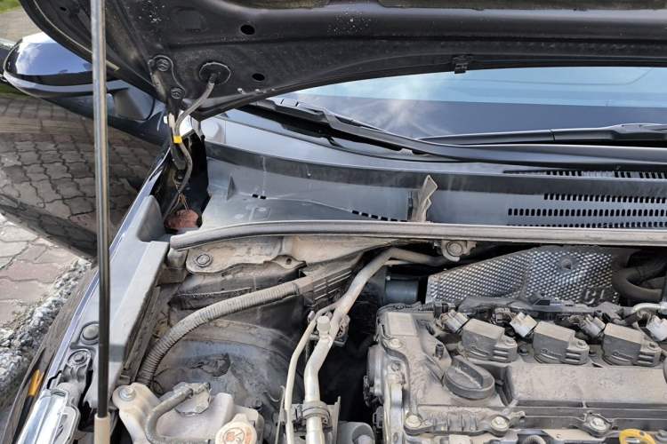 Used Toyota Allion 2021 2.0L Luxury Edition Engine Bay Right