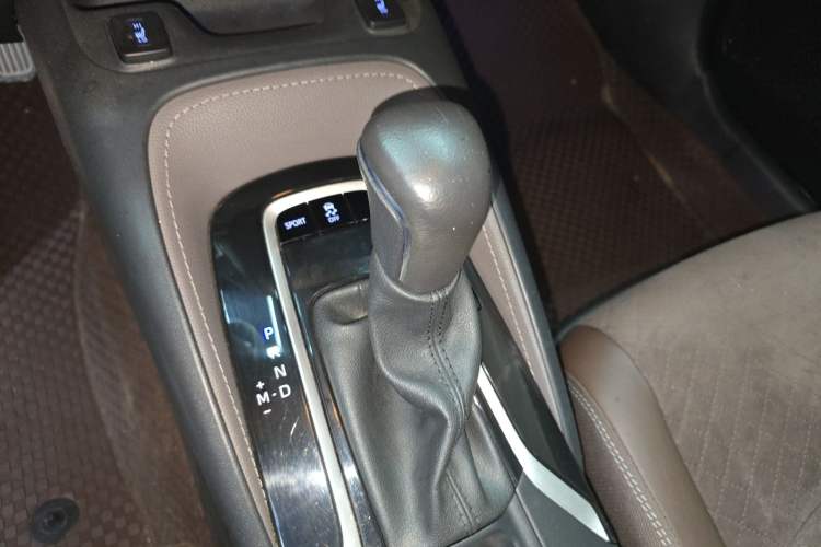 Used Toyota Allion 2021 2.0L Flagship Edition Gear Lever