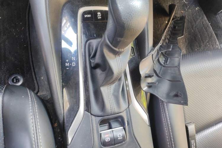 Used Toyota Allion 2021 2.0L Ambition Edition Gear Lever