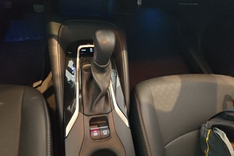 Used Toyota Allion 2021 2.0L Deluxe Edition Gear Lever