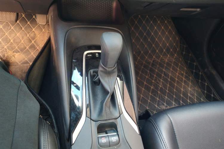 Used Toyota Allion 2021 2.0L Ambition Edition Gear Lever