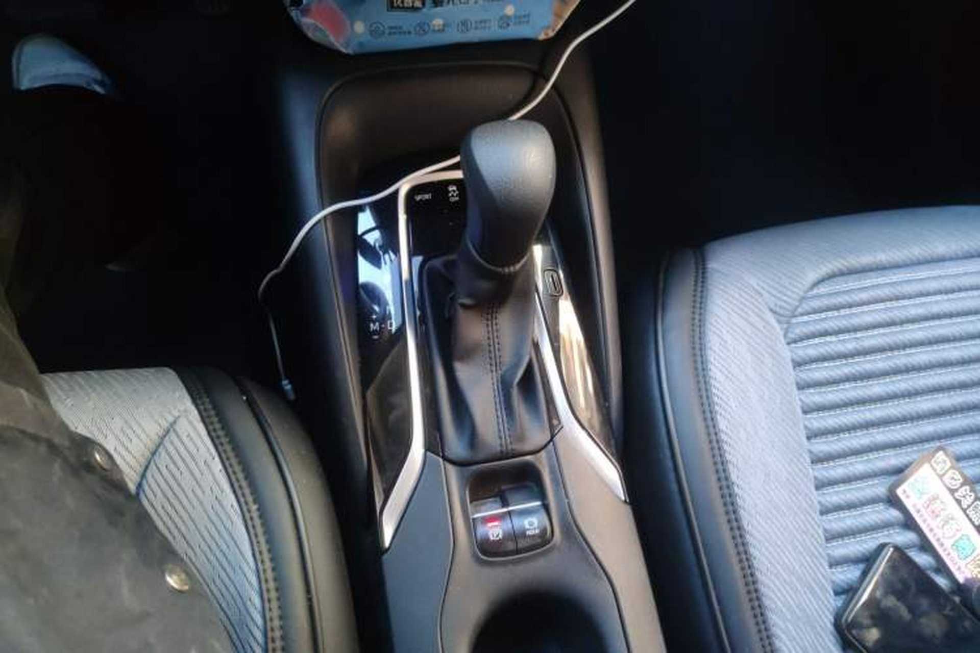 Used Toyota Allion 2021 2.0L Luxury Edition Gear Lever
