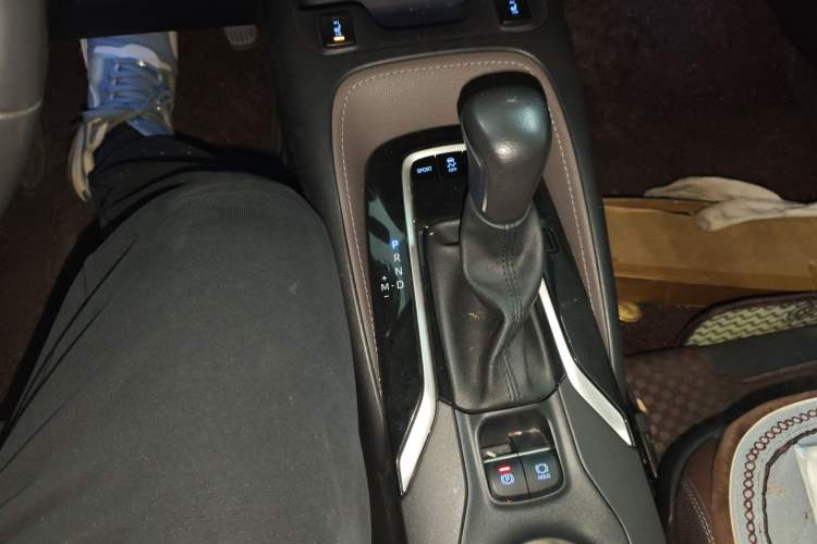 Used Toyota Allion 2021 2.0L Flagship Edition Gear Lever