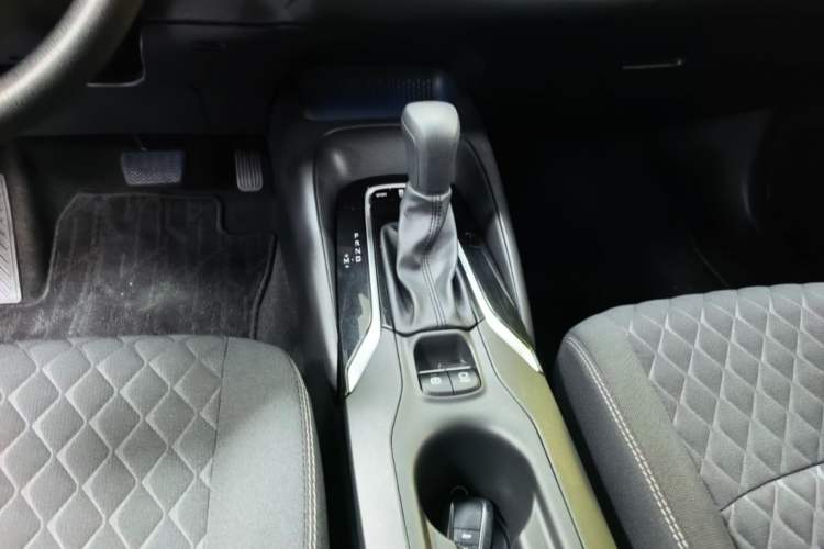 Used Toyota Allion 2021 2.0L Ambition Edition Gear Lever