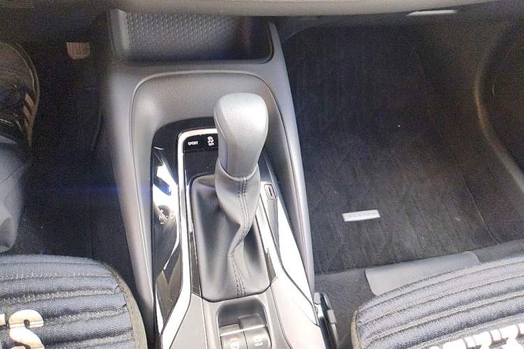 Used Toyota Allion 2021 2.0L Luxury Edition Gear Lever