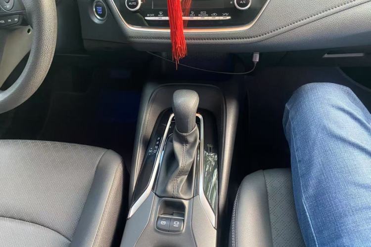 Used Toyota Allion 2021 2.0L Deluxe Edition Gear Lever
