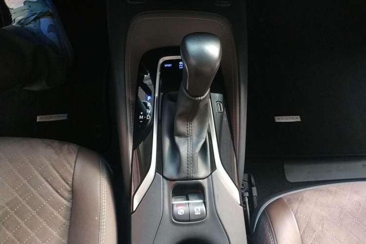 Used Toyota Allion 2021 2.0L Flagship Edition Gear Lever