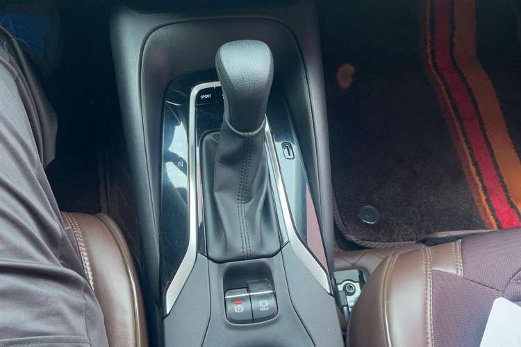 Used Toyota Allion 2021 2.0L Ambition Edition Gear Lever