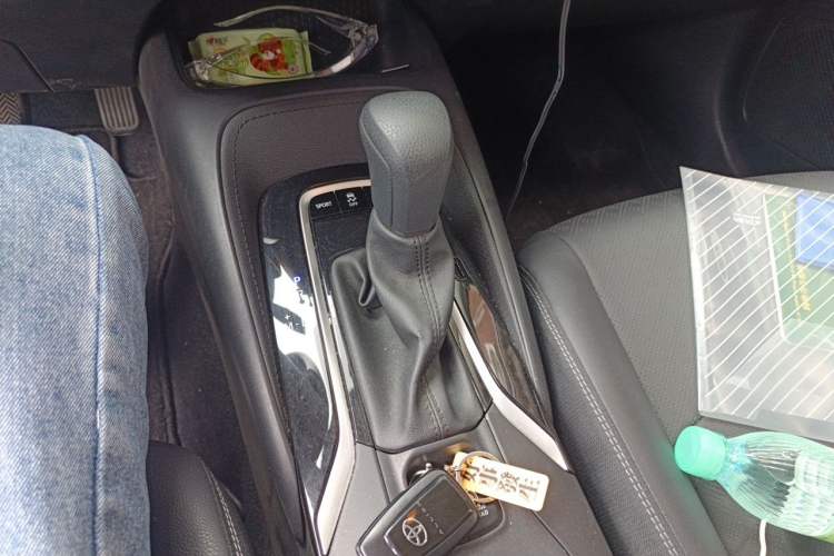 Used Toyota Allion 2021 2.0L Deluxe Edition Gear Lever