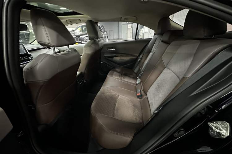 Used Toyota Allion 2021 2.0L Flagship Edition Headliner