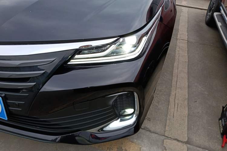 Used Toyota Allion 2021 2.0L Deluxe Edition Left Front Headlight