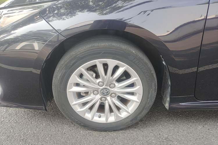 Used Toyota Allion 2021 2.0L Ambition Edition Left Front Wheel Hub