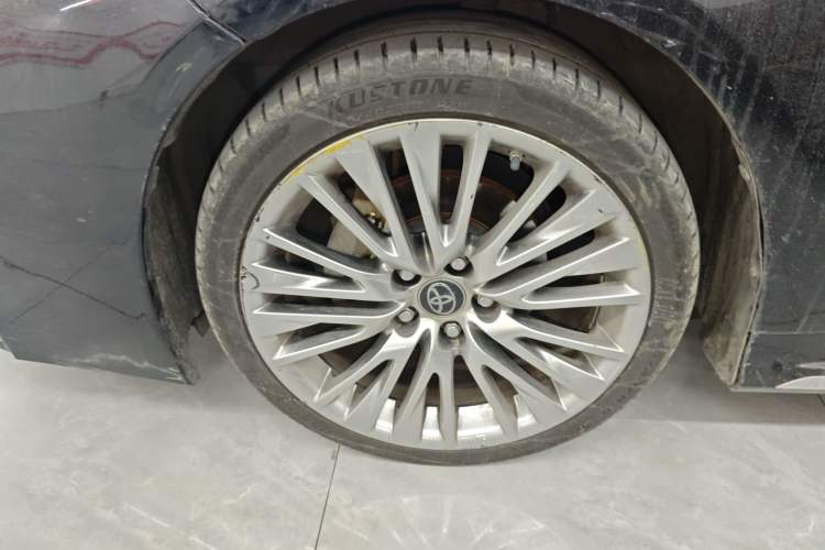 Used Toyota Allion 2021 2.0L Flagship Edition Left Front Wheel Hub