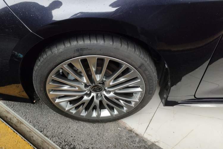 Used Toyota Allion 2021 2.0L Flagship Edition Left Front Wheel Hub