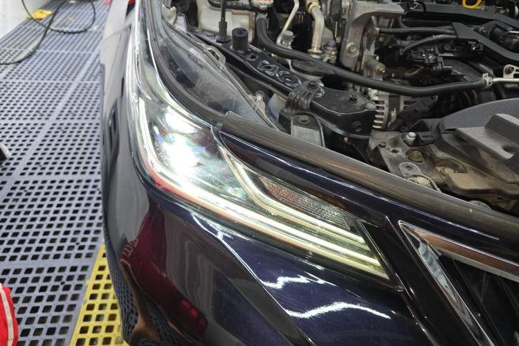 Used Toyota Allion 2021 2.0L Flagship Edition Right Front Headlight