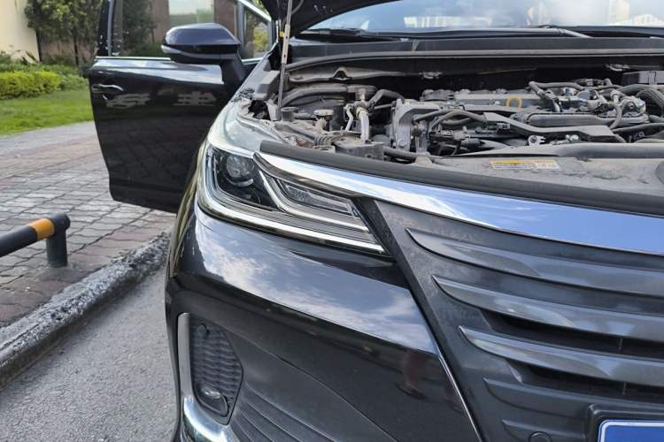 Used Toyota Allion 2021 2.0L Luxury Edition Right Front Headlight