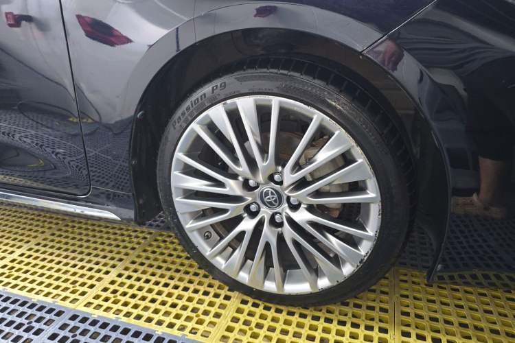 Used Toyota Allion 2021 2.0L Flagship Edition Right Front Wheel Hub