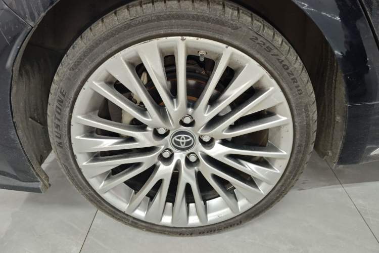 Used Toyota Allion 2021 2.0L Flagship Edition Right Rear Wheel Hub
