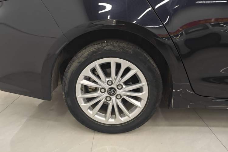 Used Toyota Allion 2021 2.0L Ambition Edition Right Rear Wheel Hub