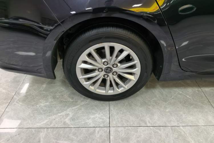 Used Toyota Allion 2021 2.0L Ambition Edition Right Rear Wheel Hub
