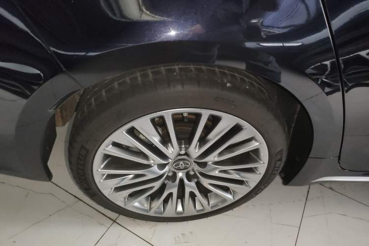 Used Toyota Allion 2021 2.0L Flagship Edition Right Rear Wheel Hub