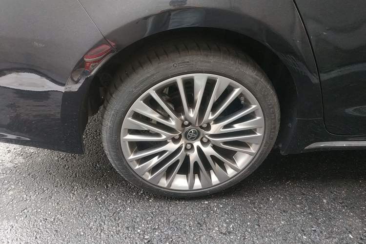 Used Toyota Allion 2021 2.0L Flagship Edition Right Rear Wheel Hub