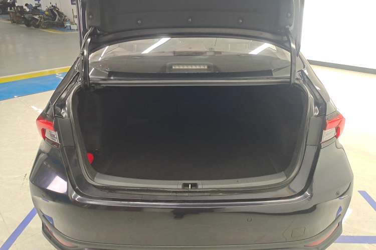 Used Toyota Allion 2021 2.0L Flagship Edition Trunk